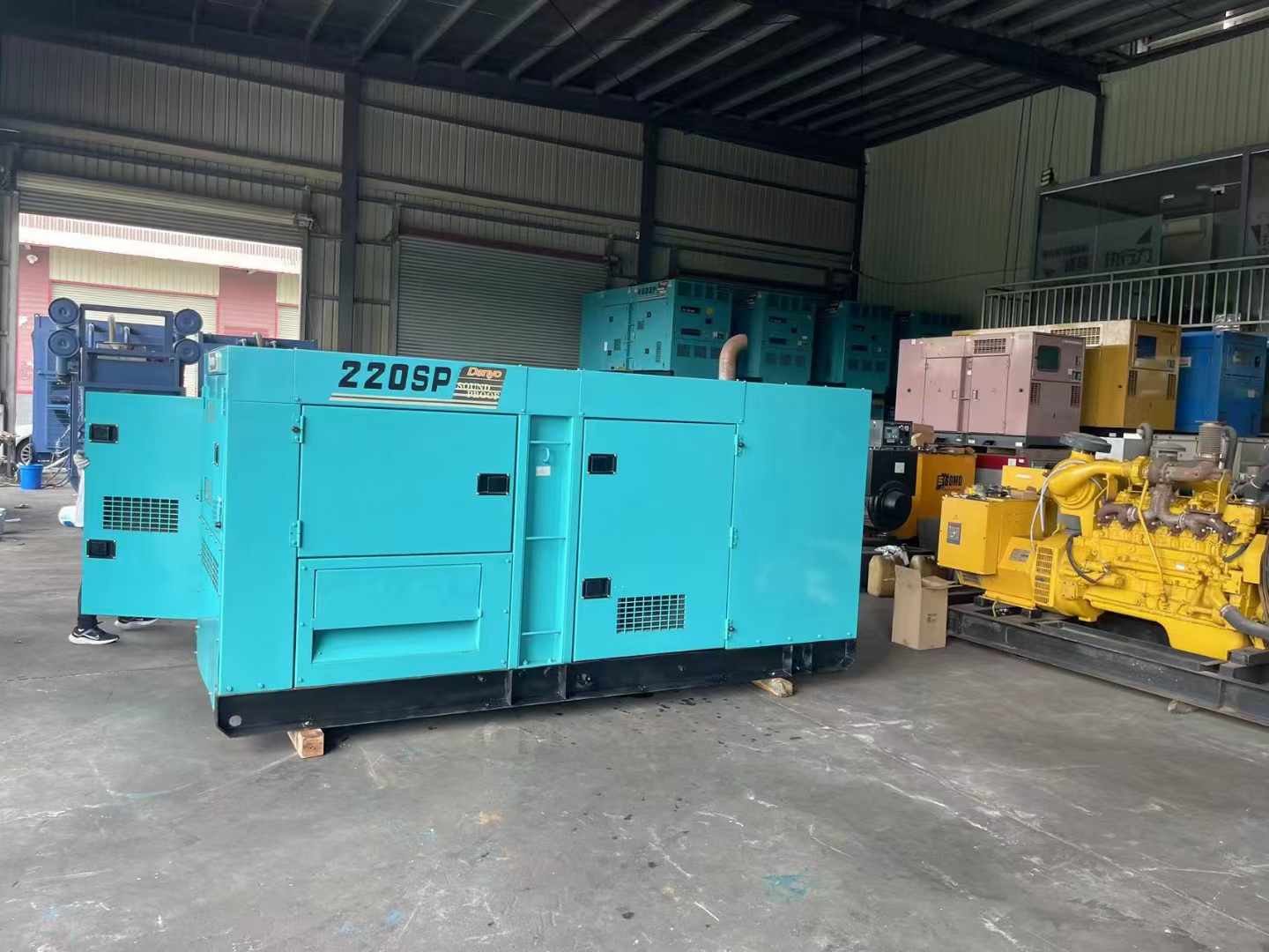 潜江800kW 柴油发电机的输出电流波动范围是多少？